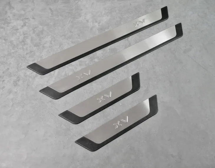 nakladki-listwy-progowe-subaru-xv-2012-producent-omtec