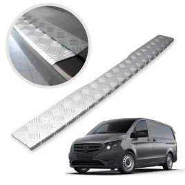 nakladka-listwa-ochronna-na-zderzak-do-mercedes-vito-v-klasa-w447-2014-