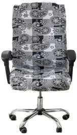 pokrowiec-na-fotel-biurowy-bialy-czarny-wzor-szachownica-kwiaty