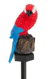 lampa-solarna-ogrodowa-led-czerwona-papuga-z-czujnikiem-zmierzchu