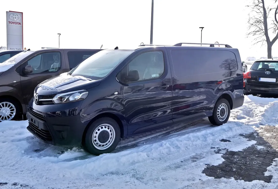 relingi-dachowe-citroen-jumpy-2016-l3