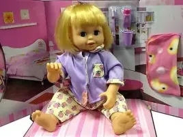 interaktywna-lalka-baby-lovely-jak-zywa-czyscioszek-myje-zeby