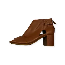 klasyczne-sandalki-damskie-obcas-kenneth-cole-355