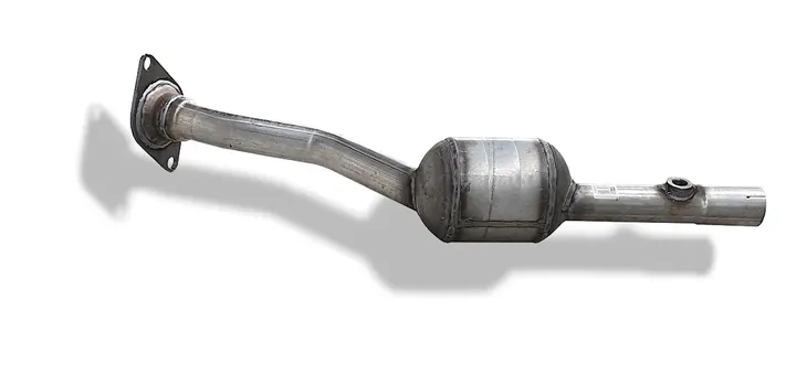 Dacia Duster 1.6 (OD 2010r.) KATALIZATOR OE 6001549294 200102928R KAT