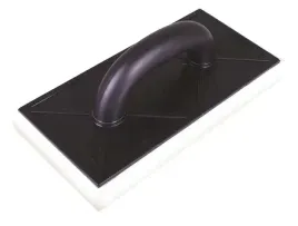 paca-z-gabka-nacinana-do-czyszczenia-130x270