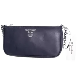 calvin-klein-torebka-sculpted-shoulder-spec-black
