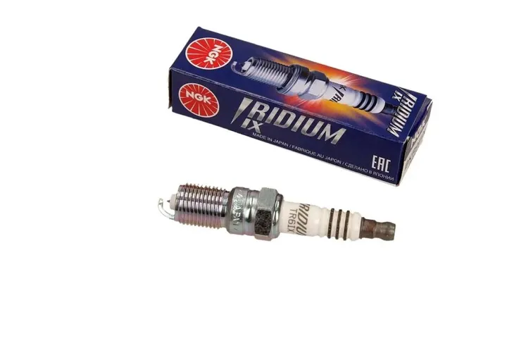 swieca-ngk-3689-stan-nowy-dlugosc-gwintu-175-mm