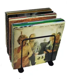 wieszak-organizer-na-plyty-winylowe-metalowy-loft-miesci-okolo-45-plyt