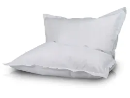 180x140-biala-elegancka-pufa-do-salonu-poduszka-pl