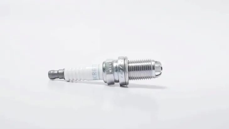 swieca-ngk-3384-producent-czesci-ngk