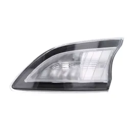 lampa-cofania-mazda-3-08-14