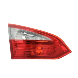 lampa-ford-focus-iii-10-tyl-lewa