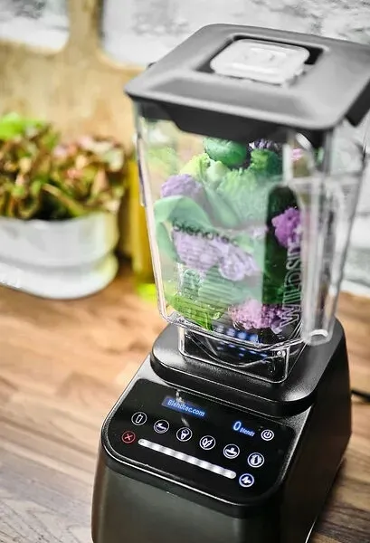blender-kielichowy-blendtec-designer-650usa-silver-glebokosc-produktu-24-cm