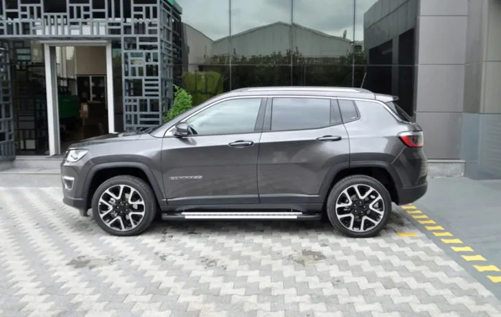 stopnie-boczne-progi-jeep-compass-2017-numer-katalogowy-producenta-chr-2623ab007