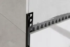 czarna-listwa-narozna-q-105-mm-x-270-cm