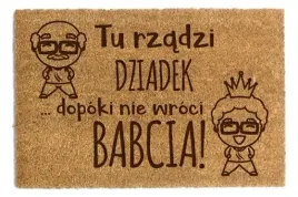 wycieraczka-prezent-na-dzien-babci-dziadka-imiona-tu-rzadzi-dziadek