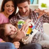 interaktywna-gadajaca-papuga-tanczy-przedrzezniacz-marka-aim