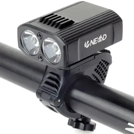lampka-rowerowa-usb-przednia-na-rower-neood-800lm