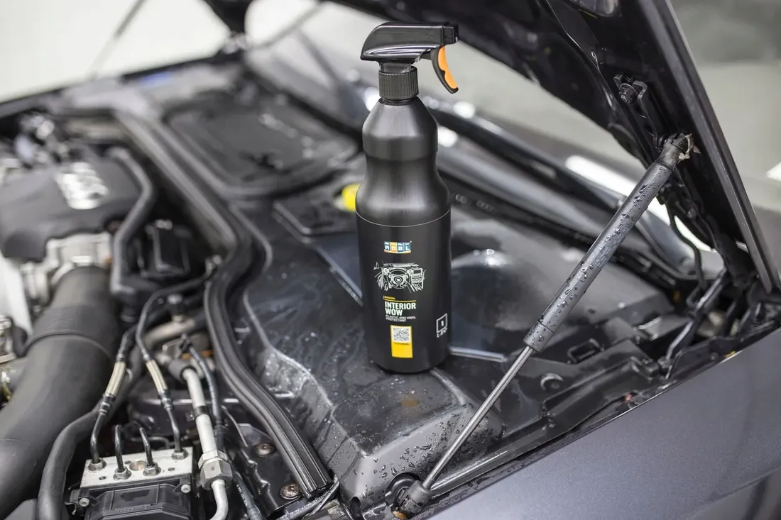 adbl-interior-cleaner-adbl-interior-wow-leather-cleaner-aplikator-pojemnosc-opakowania-1000-ml