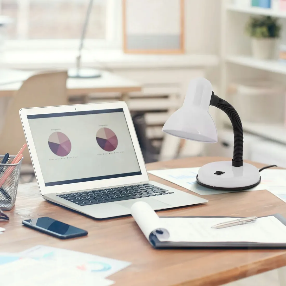 lampa-biurkowa-led-biala-regulowana-szkolna-do-czytania-e27