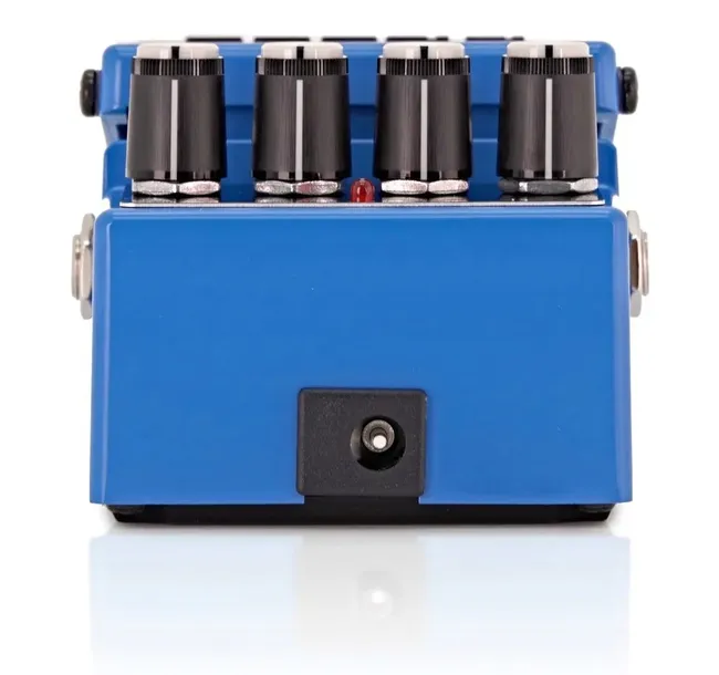 boss-cs-3-compression-sustainer-efekt-gitarowy-marka-boss