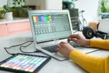 novation-launchpad-mini-mk3-kontroler-ableton-model-launchpad-mini-mk3