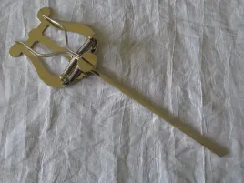 zawodowa-lirka-arnolds-and-sons-alt-tenor-061