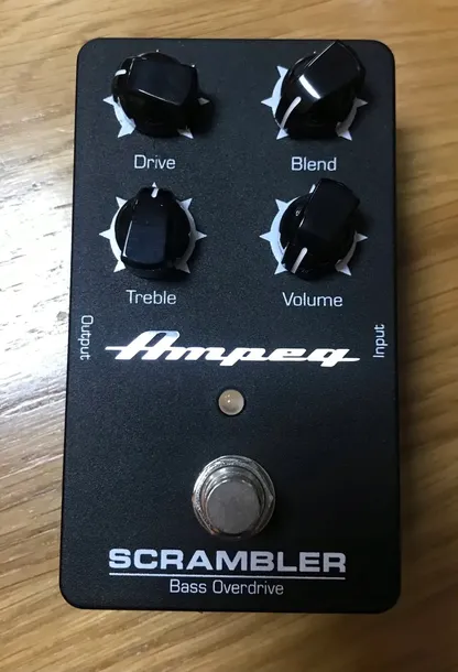 ampeg-scrambler-efekt-basowy-distortion-stan-nowy-kod-producenta-204822000cpkp0033