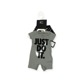 rampers-dla-chlopca-z-krotkim-rekawem-nike-newborn-50-56-cm