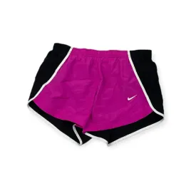 krotkie-sportowe-spodenki-dziewczynka-nike-m-10-lat
