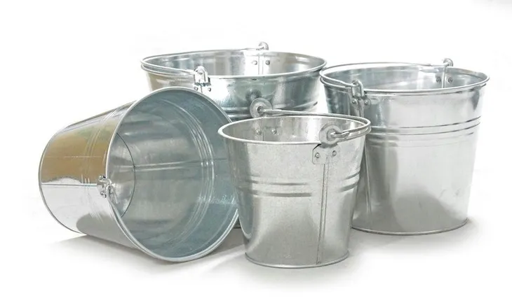 wiadro-czerpak-5l-ocynk-pojemnosc-5-l