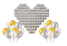 zestaw-balony-biale-srebrne-zlote-sciana-tlo-serce-balonow-wesele-chrzest