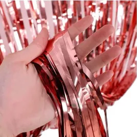 kurtyna-dekoracyjna-rose-gold-zaslona-samoprzylepna-rozowe-zloto-metaliczna