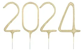 zimne-sztuczne-ognie-sylwester-2024-zlota-na-tort-swieczka-nowy-rok