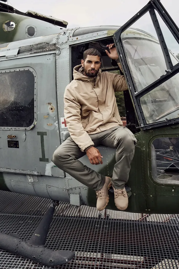 kurtka-brandit-windbreaker-frontzip-camel-m