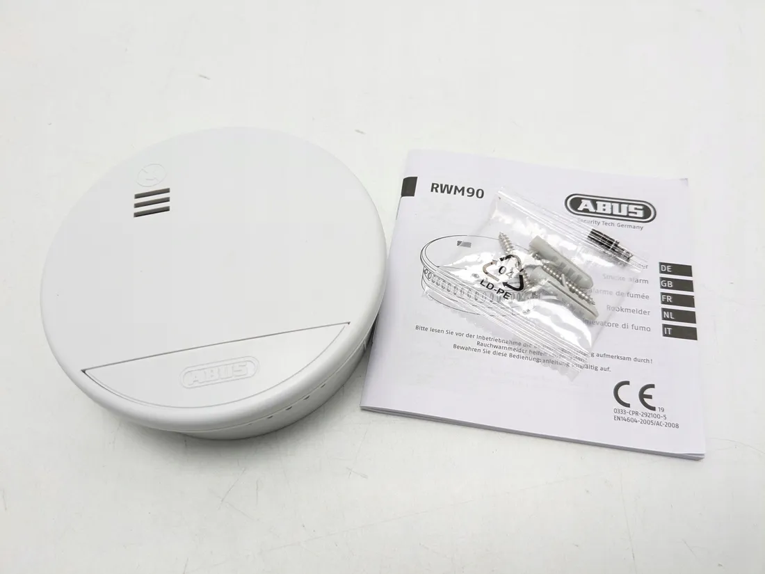 czujnik-dymu-abus-rwm90-bialy