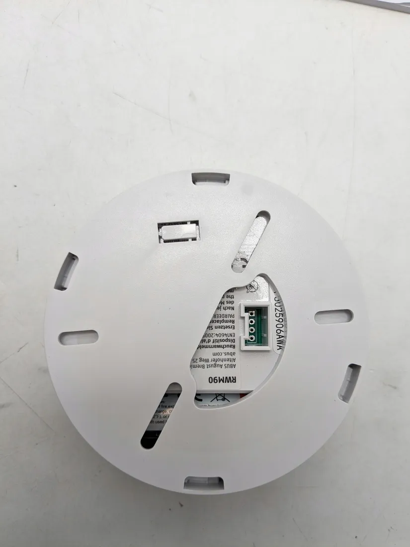 czujnik-dymu-abus-rwm90-bialy-stan-powystawowy