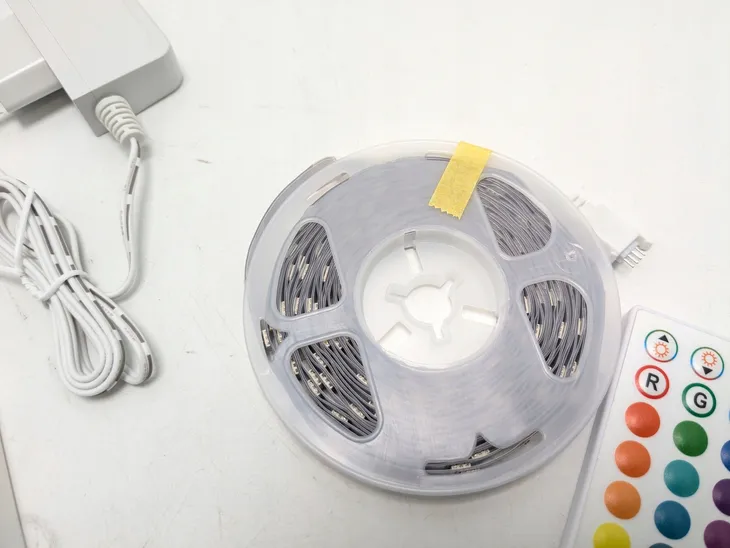 tasma-led-vkh-5m-rgb-napiecie-v-12v-ac