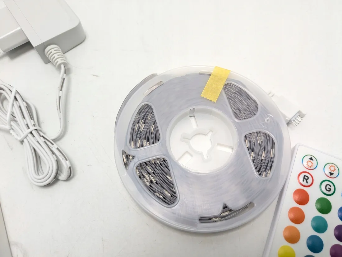 tasma-led-vkh-5m-rgb-stan-powystawowy