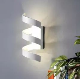 lampa-scienna-led-helix-bialo-srebrna-26-cm