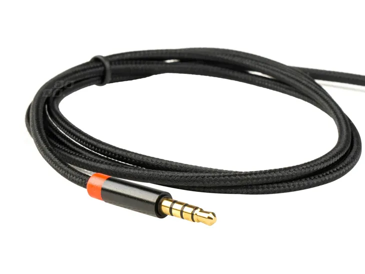 kabel-aux-mini-jack-35mm-oplot-200cm-marka-amio