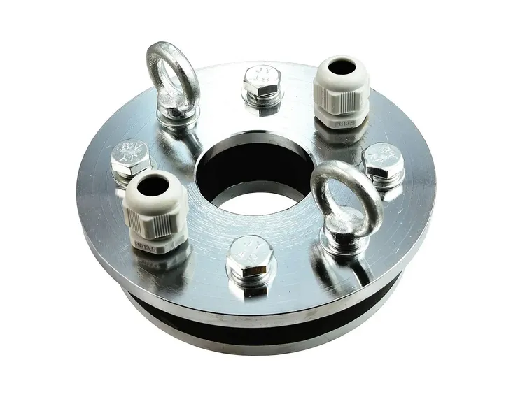 glowica-studzienna-110-32-ocynkowana-do-studni-stan-nowy-kod-producenta-glowica-do-studni-metalowa-110-32