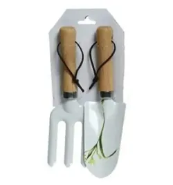 zestaw-narzedzi-do-ogrodu-lopatka-grabki-do-roslin