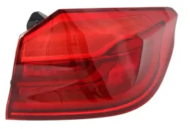 lampa-tyl-zewnetrzna-bmw-5-g30-09-2016-prawa-led