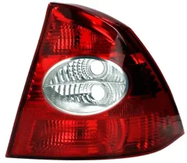 lampa-tyl-tylna-ford-focus-ii-mk2-04-prawa-sedan