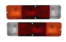 lampy-tylne-tyl-suzuki-samurai-82-95-lewa-prawa