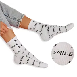 skarpetki-damskie-bawelniane-z-napisami-smile-milena-37-41-biale