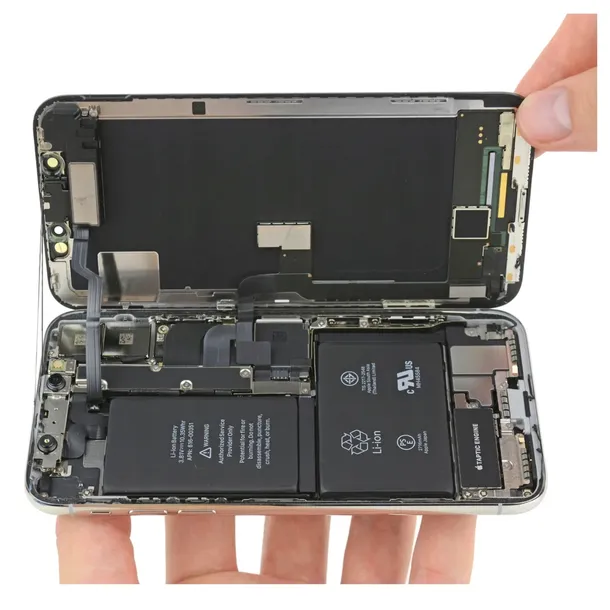 profesjonalna-wymiana-baterii-apple-iphone-8-plus-technologia-akumulatora-litowo-jonowy
