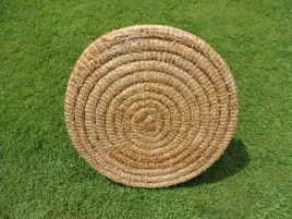 tarcza-do-strzelania-z-luku-slomianka-slomiana-wiazanka-cel-luczniczy-luk