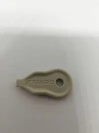 kluczyki-kluczyk-klucz-do-klamki-fakro-do-okna